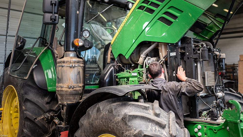 réparer mon tracteur